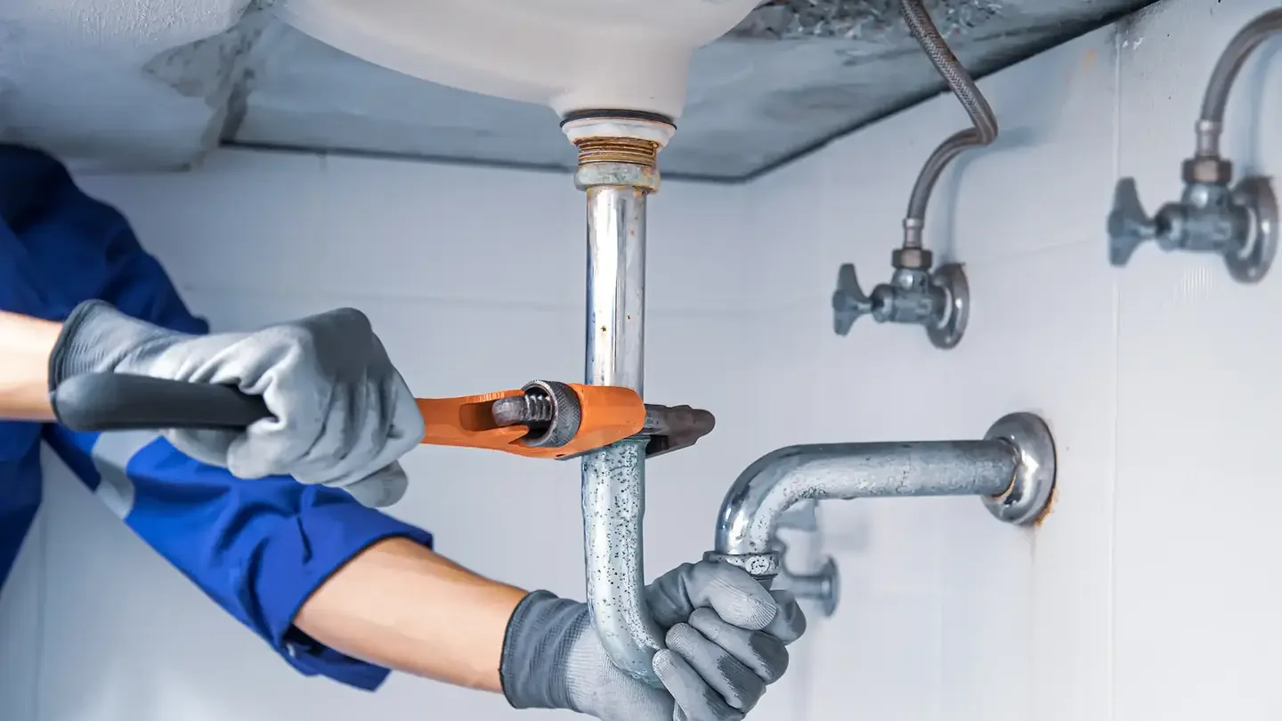 Encanador 24h para vazamento e desentupimento em Salvador, BA